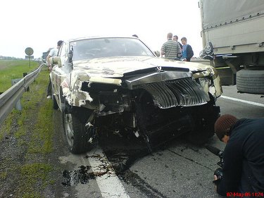 http://autojunkie.blogspot.com/uploaded_images/roller%20damage-796778.jpg